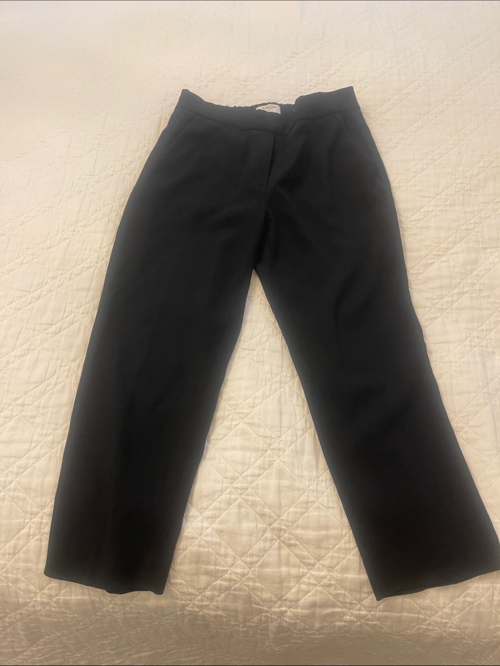 Aritzia Babaton Black Cropped Women's Pants - Straight Ankle Length